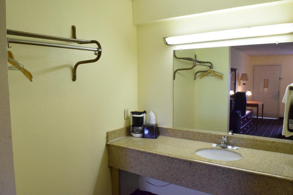 Executive Inn Odessa Ruang foto
