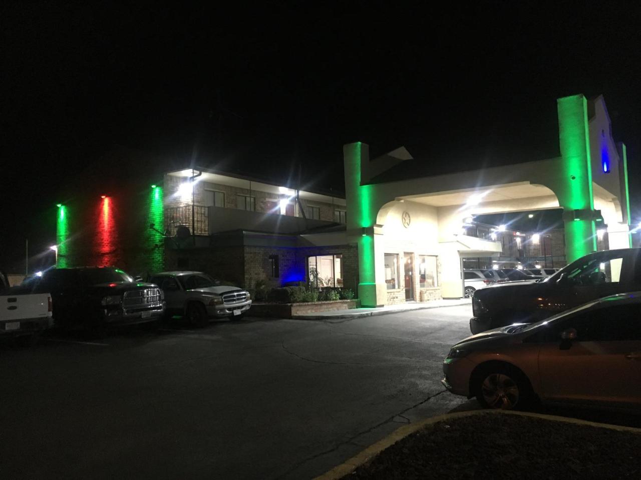 Executive Inn Odessa Bagian luar foto